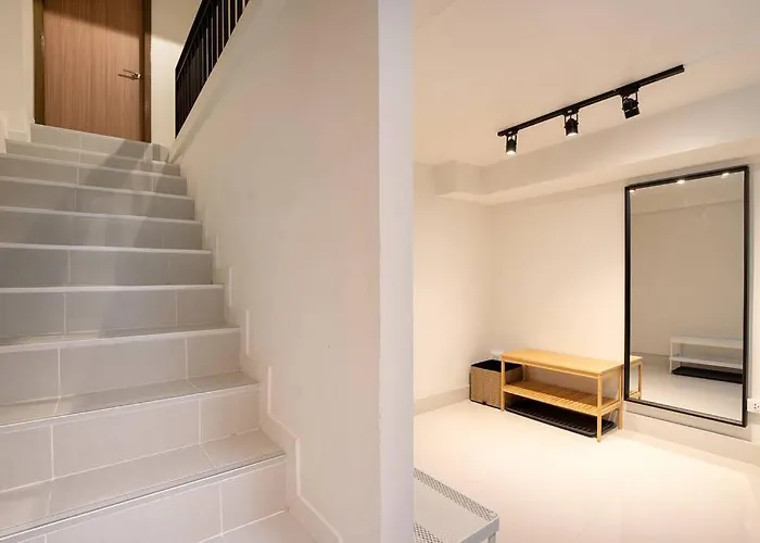 Townhouse In Pratunam 빌라 방콕