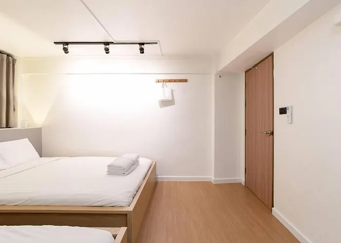 Townhouse In Pratunam 빌라 *