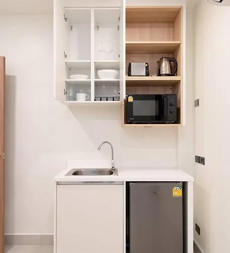 Townhouse In Pratunam * 방콕